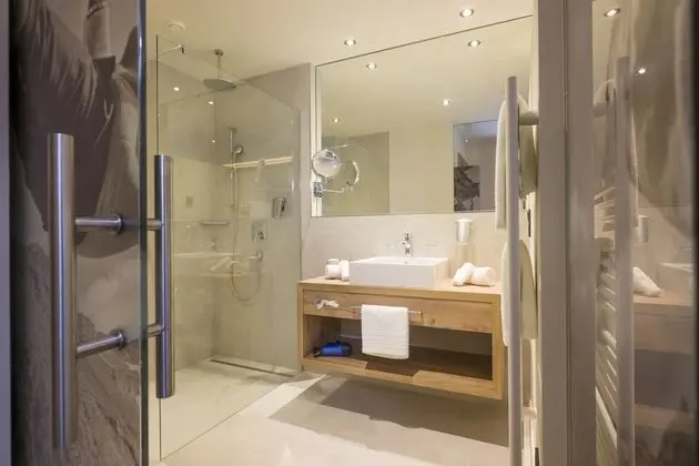 Junior Stüdyo Süit