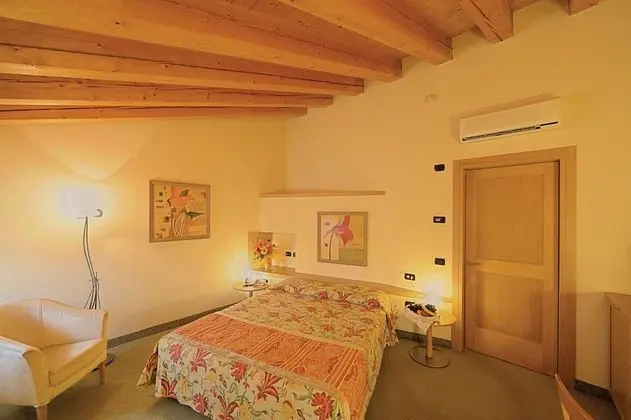 Economy Tek Büyük Yataklı Oda