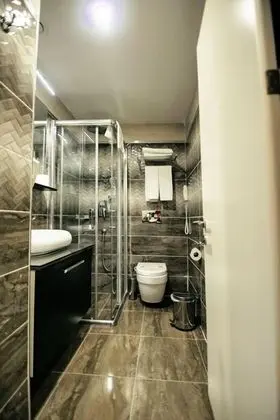 Basic Tek Büyük Yataklı Oda