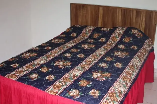 Classic Tek Büyük Yataklı Oda