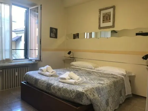 Büyük Yataklı Tek Kişilik Oda, Sigara İçilmez