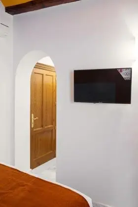 Tek Kişilik Oda, 1 Çift Kişilik Yatak