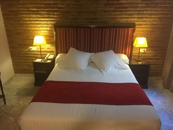 Tek Büyük Yataklı Oda, 1 Çift Kişilik veya 2 Tek Kişilik Yatak