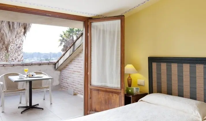 Tek Büyük veya İki Ayrı Yataklı Oda