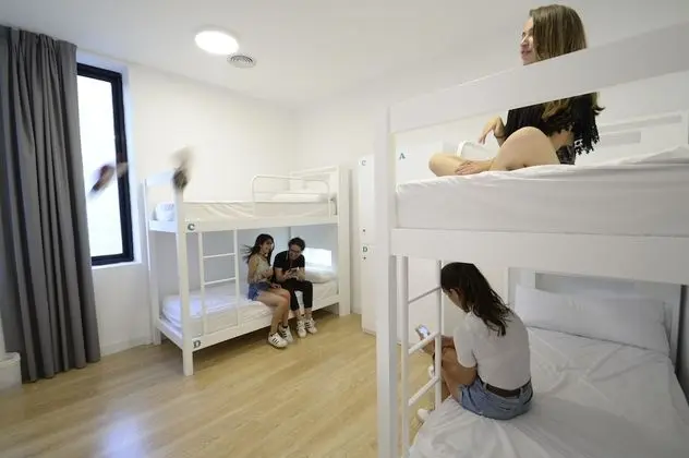 Ortak Ranzalı Oda, Karma Ranzalı Oda, Özel Banyo