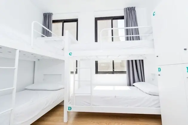 Ortak Ranzalı Oda, Sadece kadınlar için, Özel Banyo