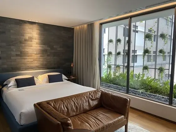 Superior Suite with Bathtub