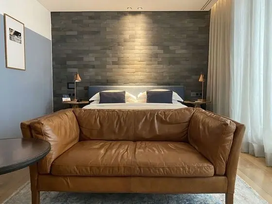 Superior Suite with Bathtub