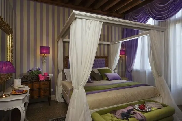 Superior Oda, 1 En Büyük (King) Boy Yatak, Kanal Manzaralı