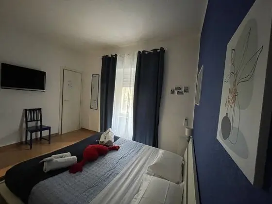 Tek Büyük Yataklı Oda (Blue)