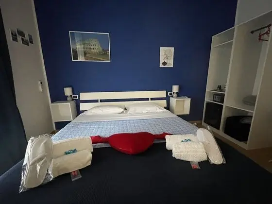 Tek Büyük Yataklı Oda (Blue)