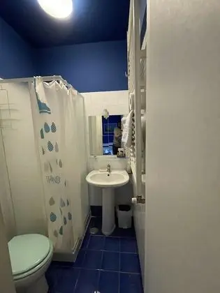 Tek Büyük Yataklı Oda (Blue)