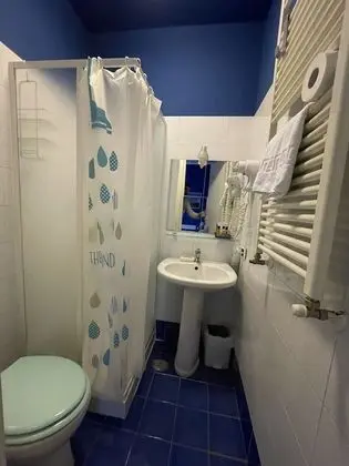 Tek Büyük Yataklı Oda (Blue)