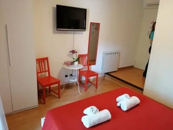 Tek Büyük Yataklı Oda (Red)