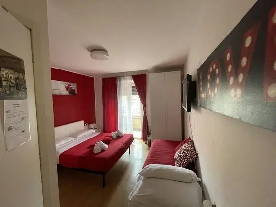 Tek Büyük Yataklı Oda (Red)