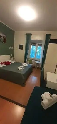 Üç Kişilik Oda (Green)