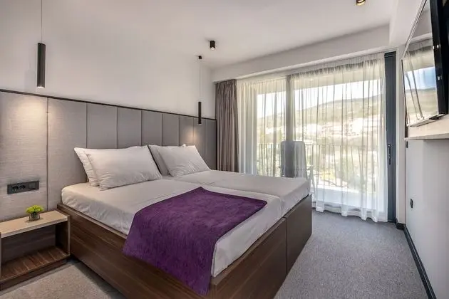 Standard Tek Büyük veya İki Ayrı Yataklı Oda, Balkon