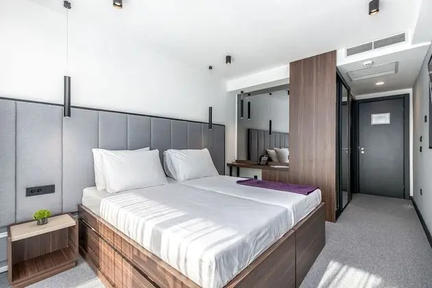 Standard Tek Büyük veya İki Ayrı Yataklı Oda, Balkon