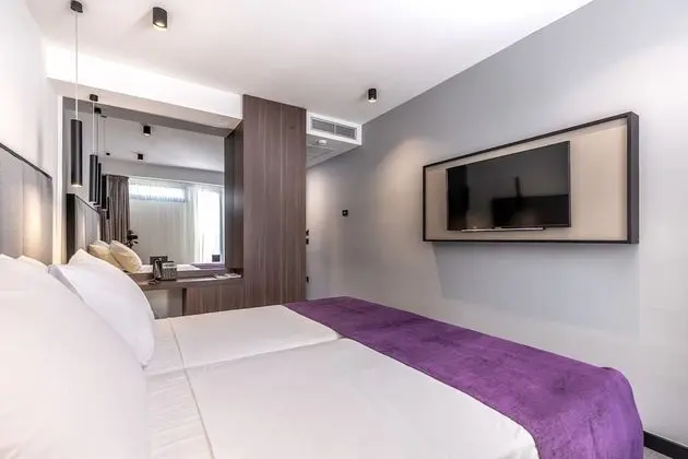 Standard Tek Büyük veya İki Ayrı Yataklı Oda, Balkon