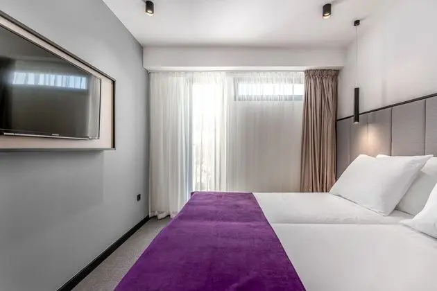 Standard Tek Büyük veya İki Ayrı Yataklı Oda, Balkon