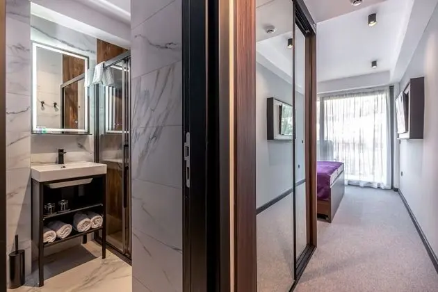Standard Tek Büyük veya İki Ayrı Yataklı Oda, Balkon