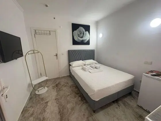 Ekonomik Oda, Avlu Manzaralı, Balkonsuz