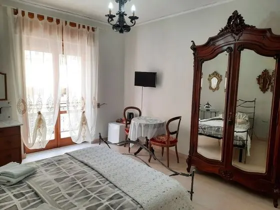 Traditional Oda, Şehir Manzaralı