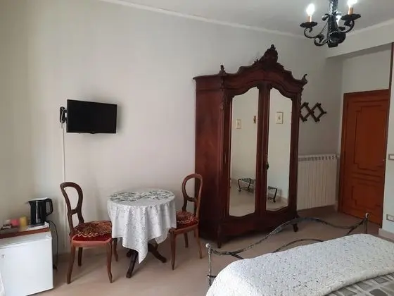 Traditional Oda, Şehir Manzaralı