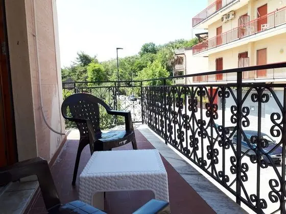 Traditional Oda, Şehir Manzaralı