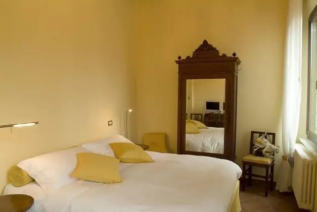 Tek Büyük Yataklı Oda (1)