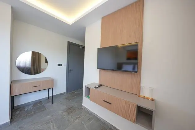https://images.etstur.com/imgproxy/resize/2560x1440/files/images/hotelImages/etsrooms/514987/Ada_Butik_Otel_Marmaris_20240615170026_7.JPG