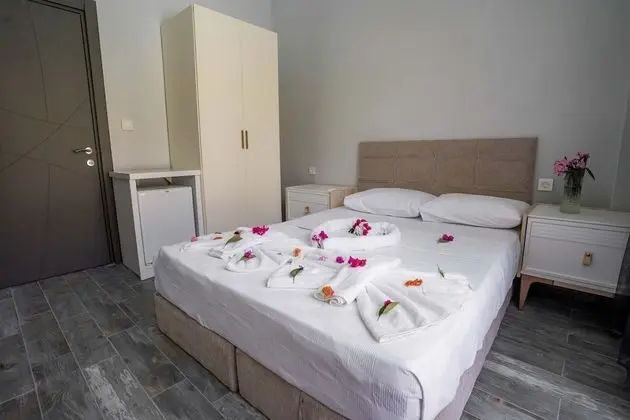Standard Tek Büyük veya İki Ayrı Yataklı Oda