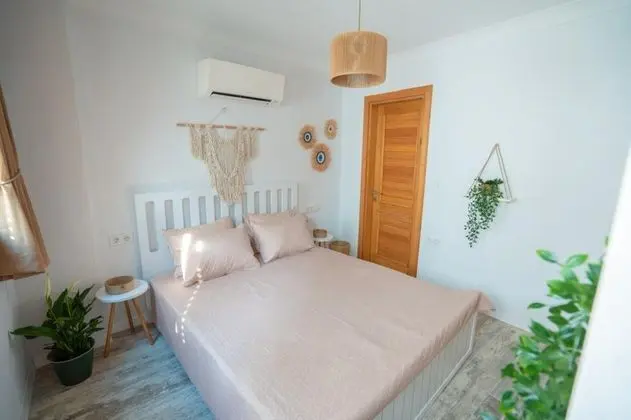 Klasik Oda, Sokak Manzaralı