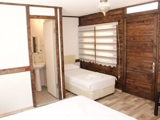 Bungalow - Çift Kişilik, Deniz veya Bahçe Manzaralı, Balkonlu