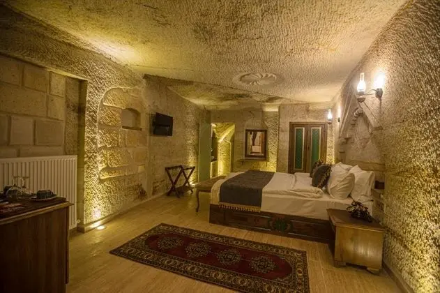 Deluxe Cave Suit