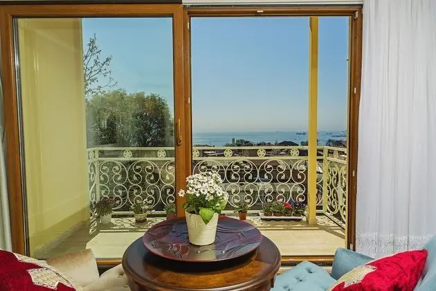 Luxury Apartment, 1 Bedroom, Sea View (Balcony) ''Annex''