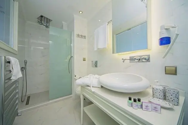 Luxury Apartment, 1 Bedroom, Sea View (Balcony) ''Annex''