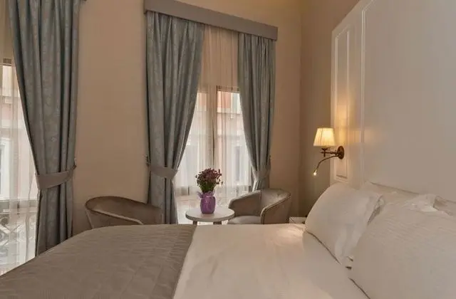 Standart Oda, Şehir Manzaralı