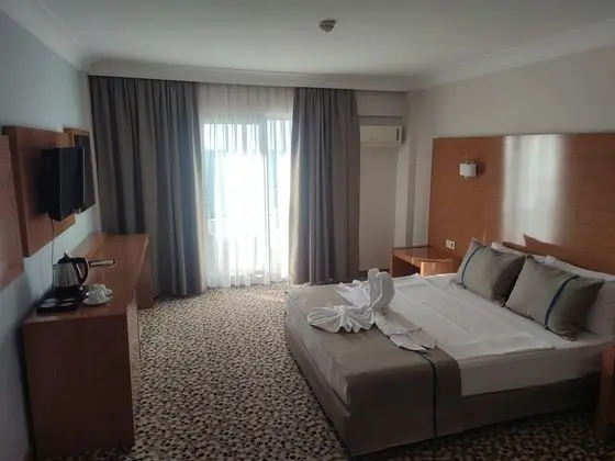 Standart Oda, Kara Manzaralı, Balkonlu