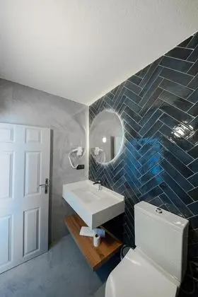 https://images.odamax.com/img/1920x1080/odamax/image/upload/Ada_Yeli_Karaburun_202607202008011_Adayeli_Hotel_0391.jpg