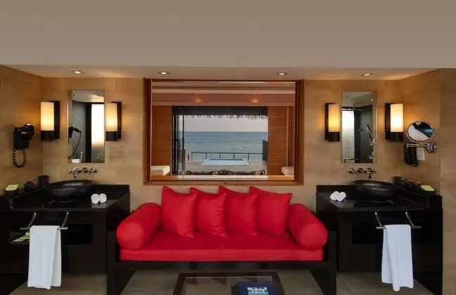 Honeymoon Villa with Private Pool & Jacuzzi - Premium All Inclusive with Free Transfers