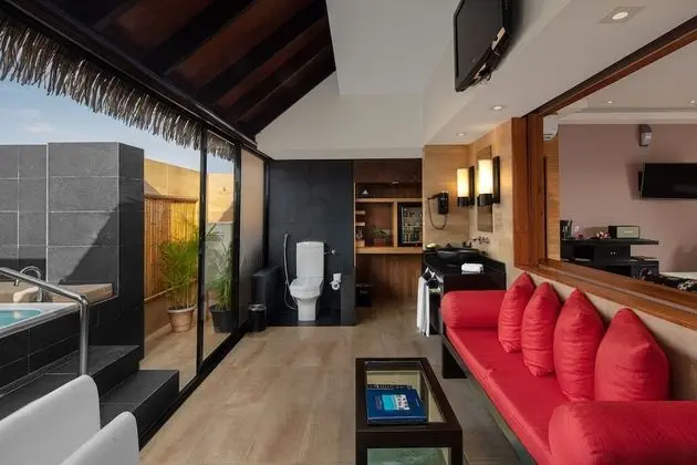 Honeymoon Villa with Private Pool & Jacuzzi - Premium All Inclusive with Free Transfers