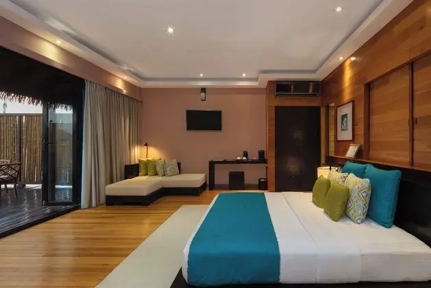 Sunrise Water Villa with Private Pool & Jacuzzi - Premium All Inclusive with Free Transfers