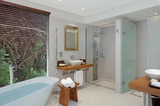 Meedhupparu Residence with Pool
