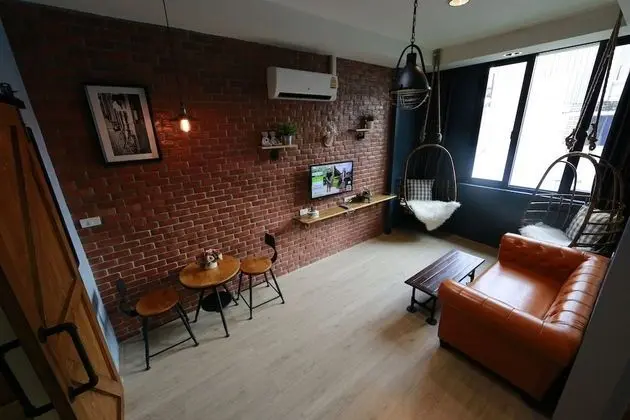 Two Bedroom Suite with Bathtub