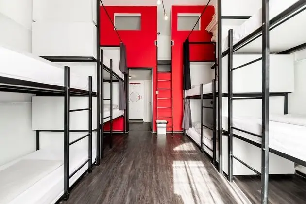 Bed in 10-Bed Dormitory Room with Private Bathroom