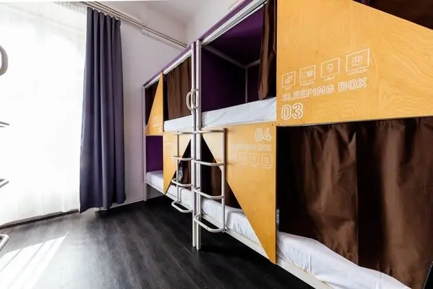 Bed in 8-Bed Dormitory Room with Private Bathroom