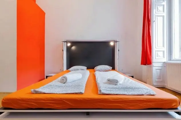 Tek Büyük Yataklı Oda, Banyolu/Duşlu