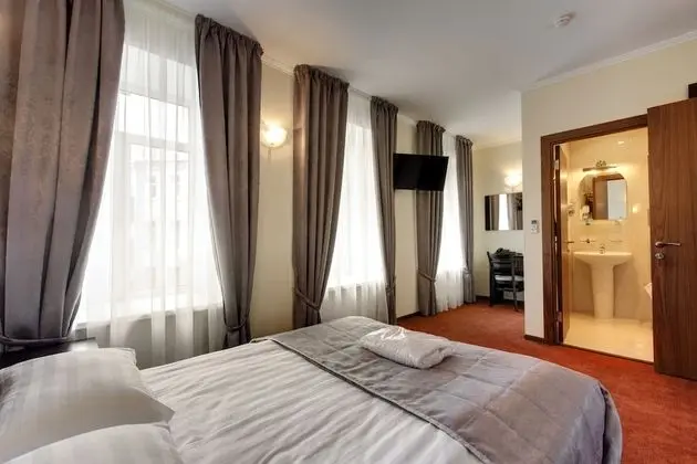 Standard Tek Büyük Yataklı Oda