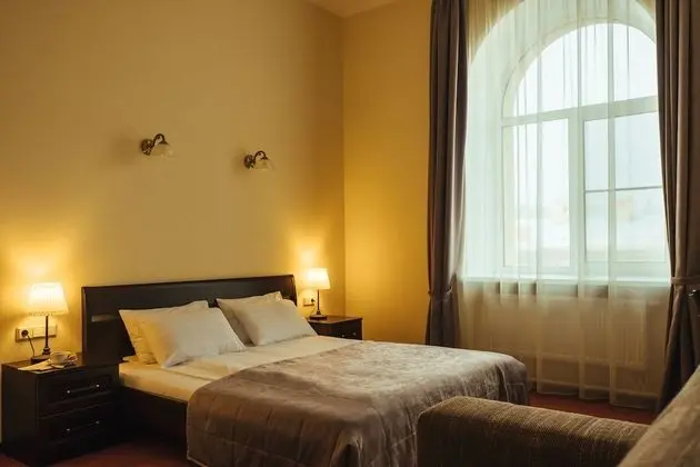 Superior Oda, Jakuzi